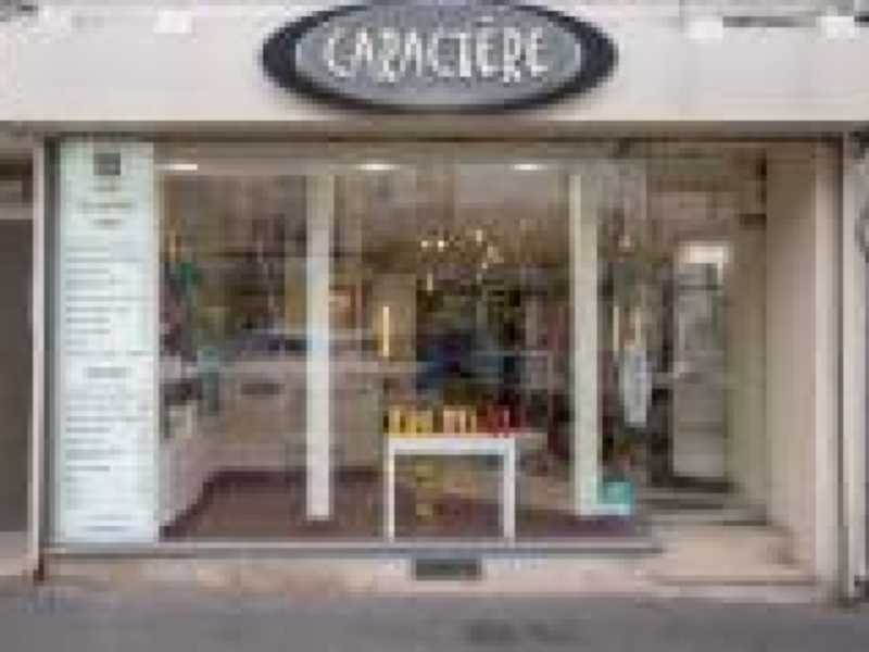 Caractere tampes tampes 91150 Coiffure et vente de produits